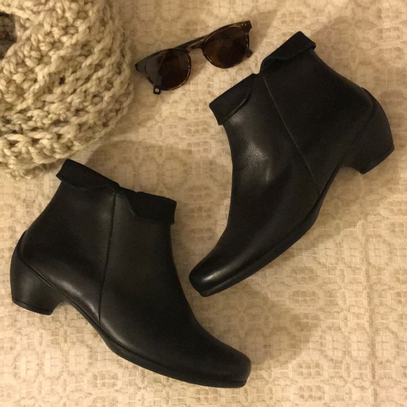 ecco sculptured black